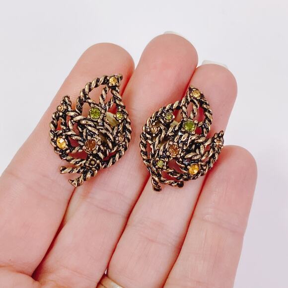Vintage Signed Avon Gold Tone Leaf Rhinestone Earrings 1970s Autumn Fall Pin - Picture 2 of 9